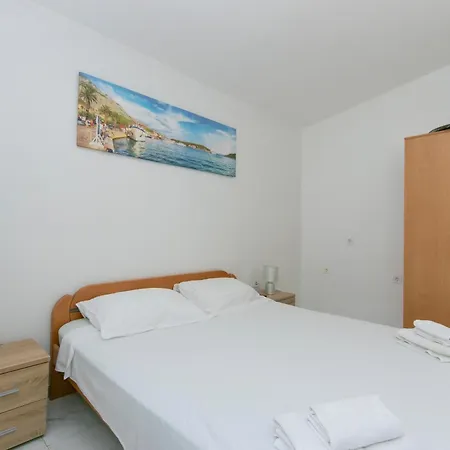 Kata Apartman